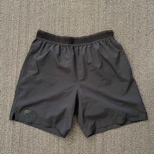 Fabletics Fundamental Shorts 7in, Liner